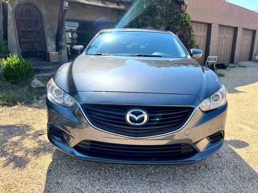 Photo 4 of 32 of 2016 Mazda Mazda6 i Touring