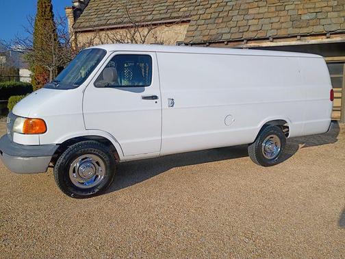 2002 Dodge Ram Van Base