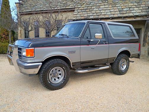 1990 Ford Bronco XLT