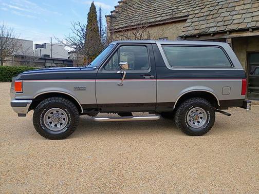 1990 Ford Bronco XLT