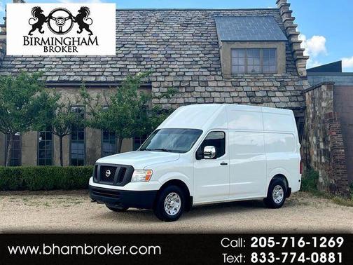 2015 Nissan NV Cargo NV2500 HD SV V8
