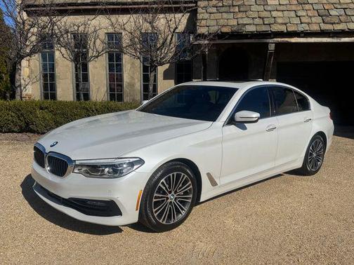 2018 BMW 540 540i