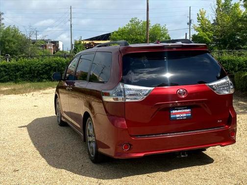 2018 Toyota Sienna SE