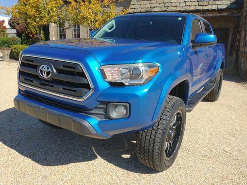 2017 Toyota Tacoma SR5