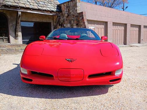 1998 Chevrolet Corvette Base