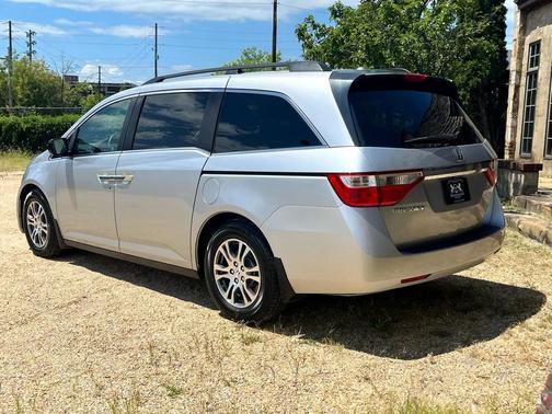 SILVER 2011 Honda Odyssey EX-L