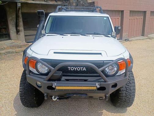 Iceberg 2013 Toyota FJ Cruiser Base