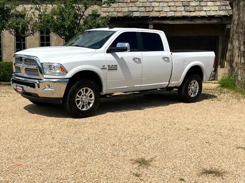 2017 RAM 2500 Laramie 4x4 Crew Cab 6'4'' Box
