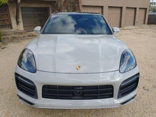 2022 Porsche Cayenne GTS