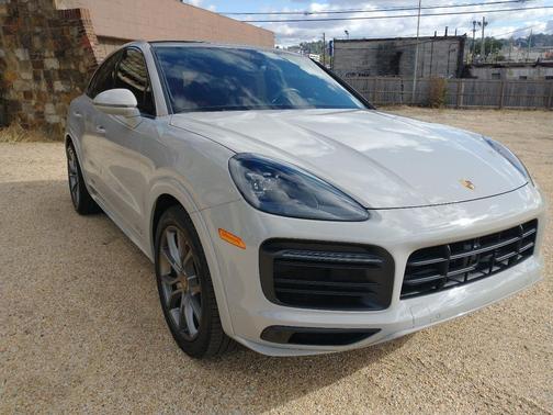 2022 Porsche Cayenne GTS