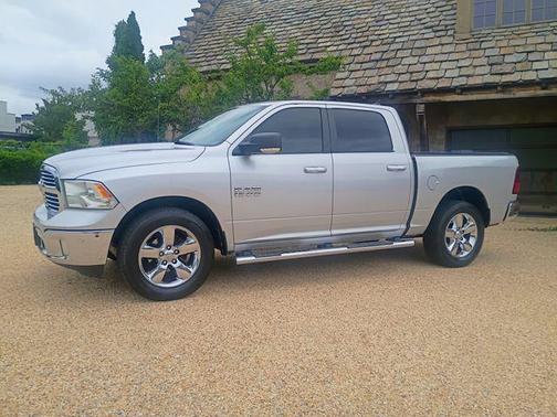 Bright Silver Metallic Clearcoat 2014 RAM 1500 Big Horn