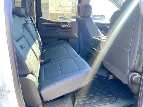 Summit White 2026 GMC Sierra 1500 Elevation