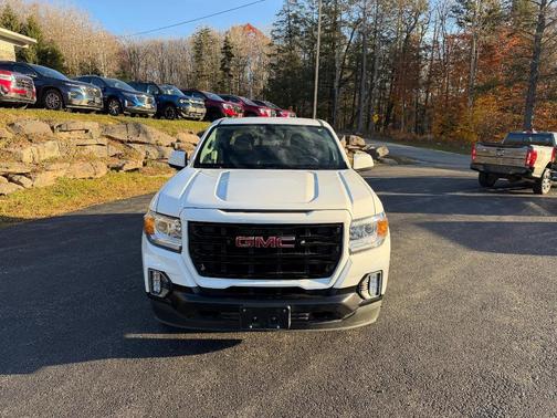 Summit White 2022 GMC Canyon Elevation