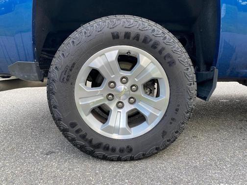 Deep Ocean Blue Metallic 2019 Chevrolet Silverado 1500 LD LT