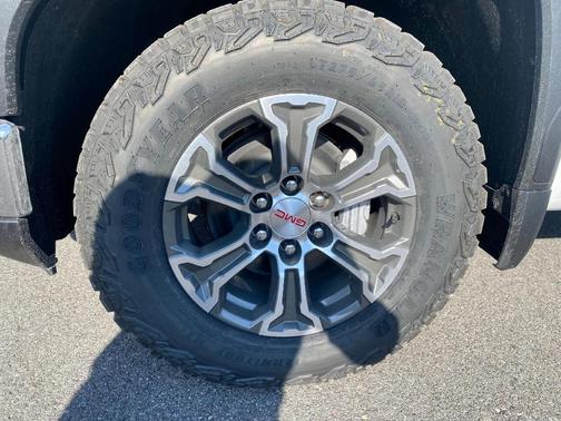 Summit White 2026 GMC Sierra 1500 Pro