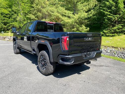 Onyx Black 2026 GMC Sierra 2500 AT4X