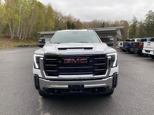 Summit White 2026 GMC Sierra 3500 Pro