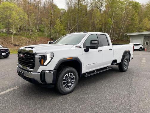 Summit White 2026 GMC Sierra 3500 Pro
