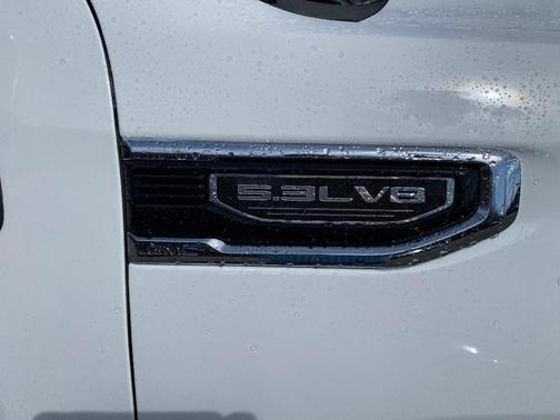 Summit White 2026 GMC Sierra 1500 SLE