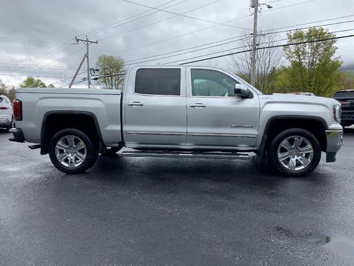 Quicksilver Metallic 2018 GMC Sierra 1500 SLT