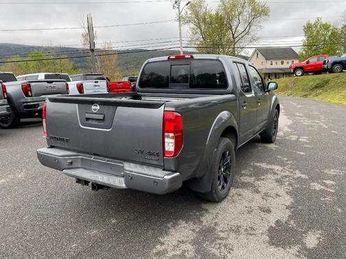 Gun Metallic 2018 Nissan Frontier SV