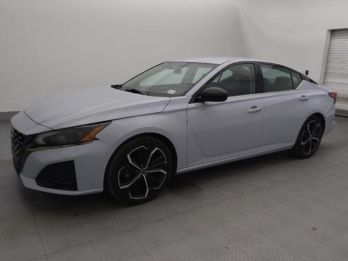 2024 Nissan Altima SR FWD