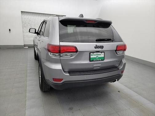 2020 Jeep Grand Cherokee Laredo