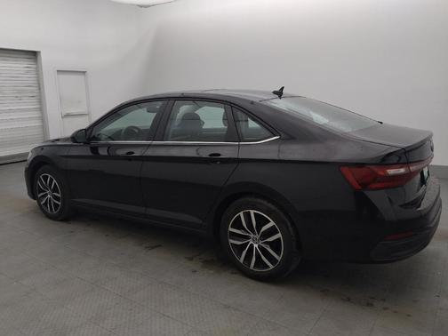 Deep Black Pearl 2025 Volkswagen Jetta 1.5T SE