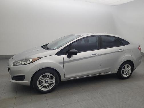 Ingot Silver Metallic 2019 Ford Fiesta SE