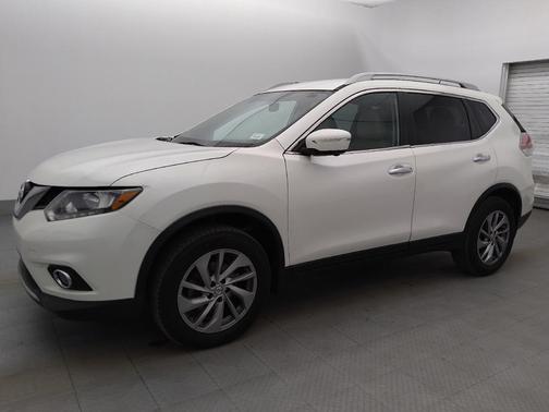 Pearl White 2015 Nissan Rogue SL