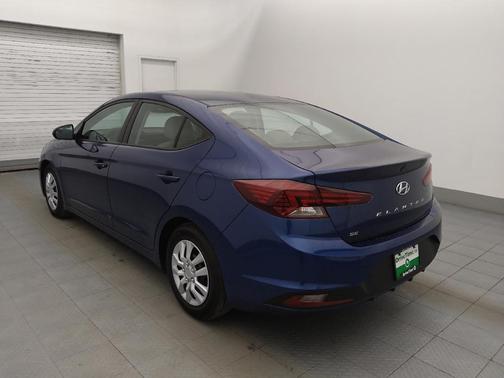 2019 Hyundai ELANTRA SE