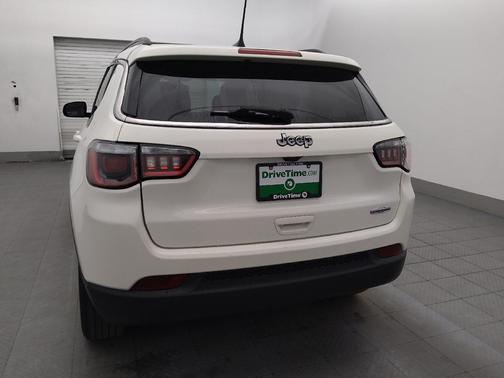 White Clearcoat 2019 Jeep Compass Latitude