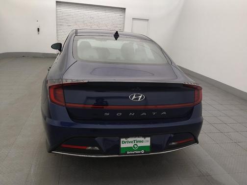 2022 Hyundai SONATA SE