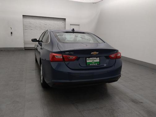 Lakeshore Blue Metallic 2025 Chevrolet Malibu FWD 1LT