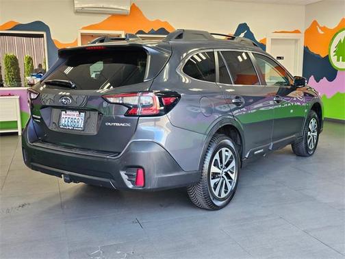 2022 Subaru Outback Premium