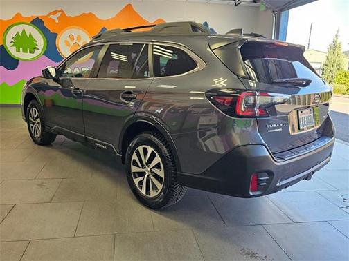 2022 Subaru Outback Premium