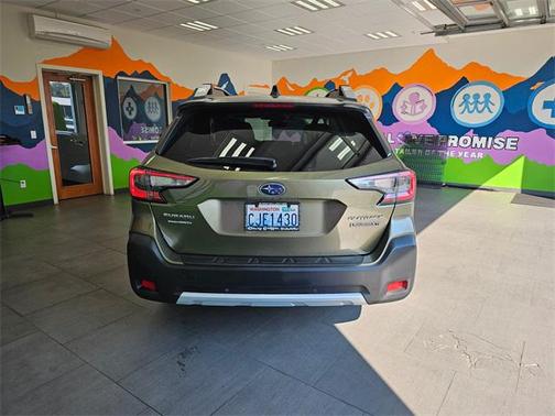 2024 Subaru Outback Touring XT