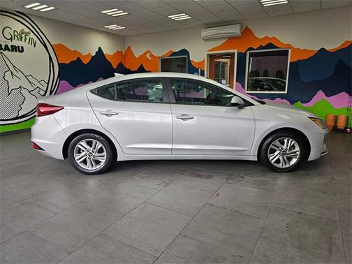 2019 Hyundai ELANTRA SEL