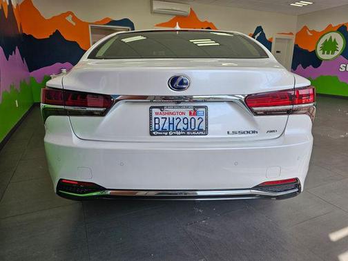 White Pearl 2019 Lexus LS 500h Base