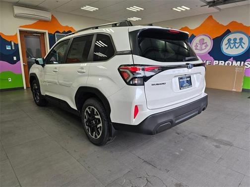 2025 Subaru Forester Premium