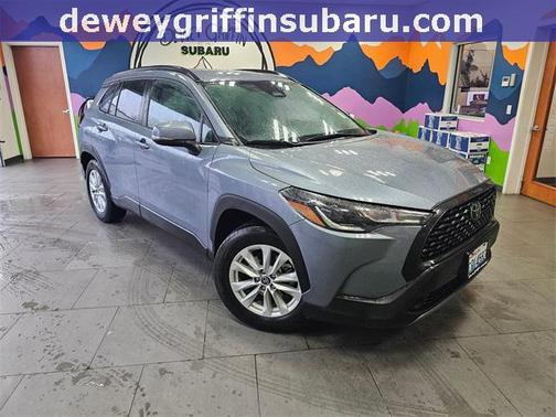 2023 Toyota Corolla Cross LE