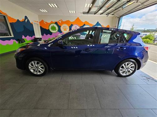 2013 Mazda Mazda3 i Touring