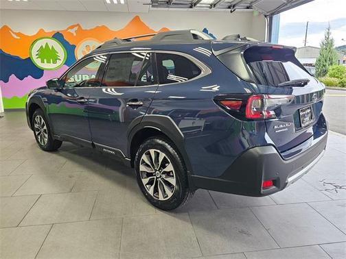 2025 Subaru Outback Touring XT