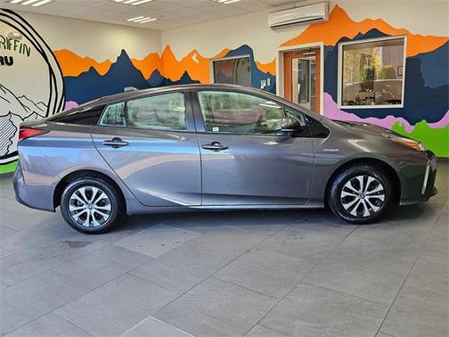 2020 Toyota Prius LE