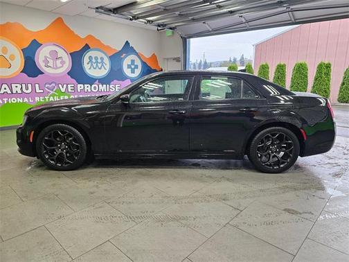 2019 Chrysler 300 S