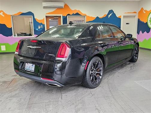 2019 Chrysler 300 S