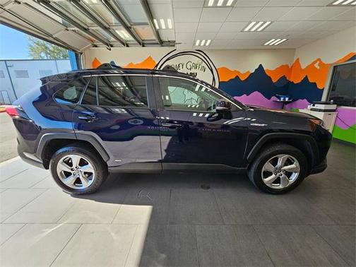 2021 Toyota RAV4 Hybrid XLE Premium