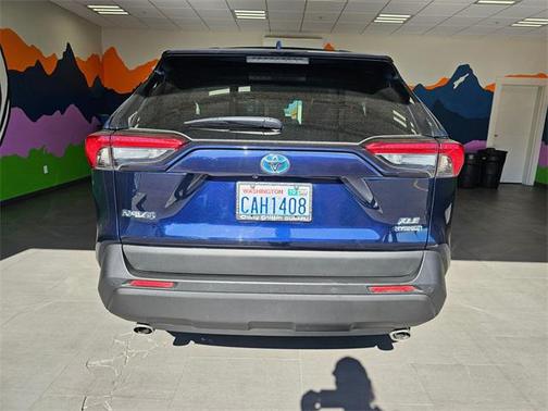 2021 Toyota RAV4 Hybrid XLE Premium