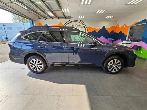 2024 Subaru Outback Premium