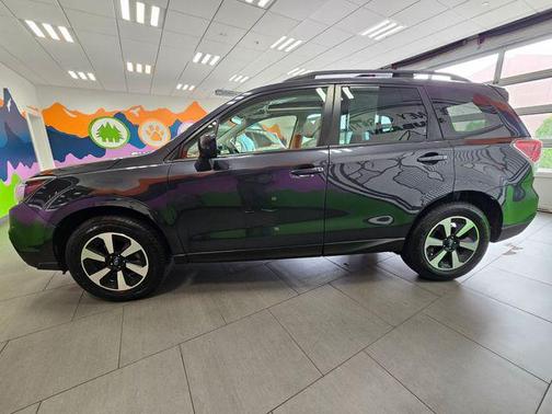 Dark Gray Metallic 2018 Subaru Forester 2.5i Premium